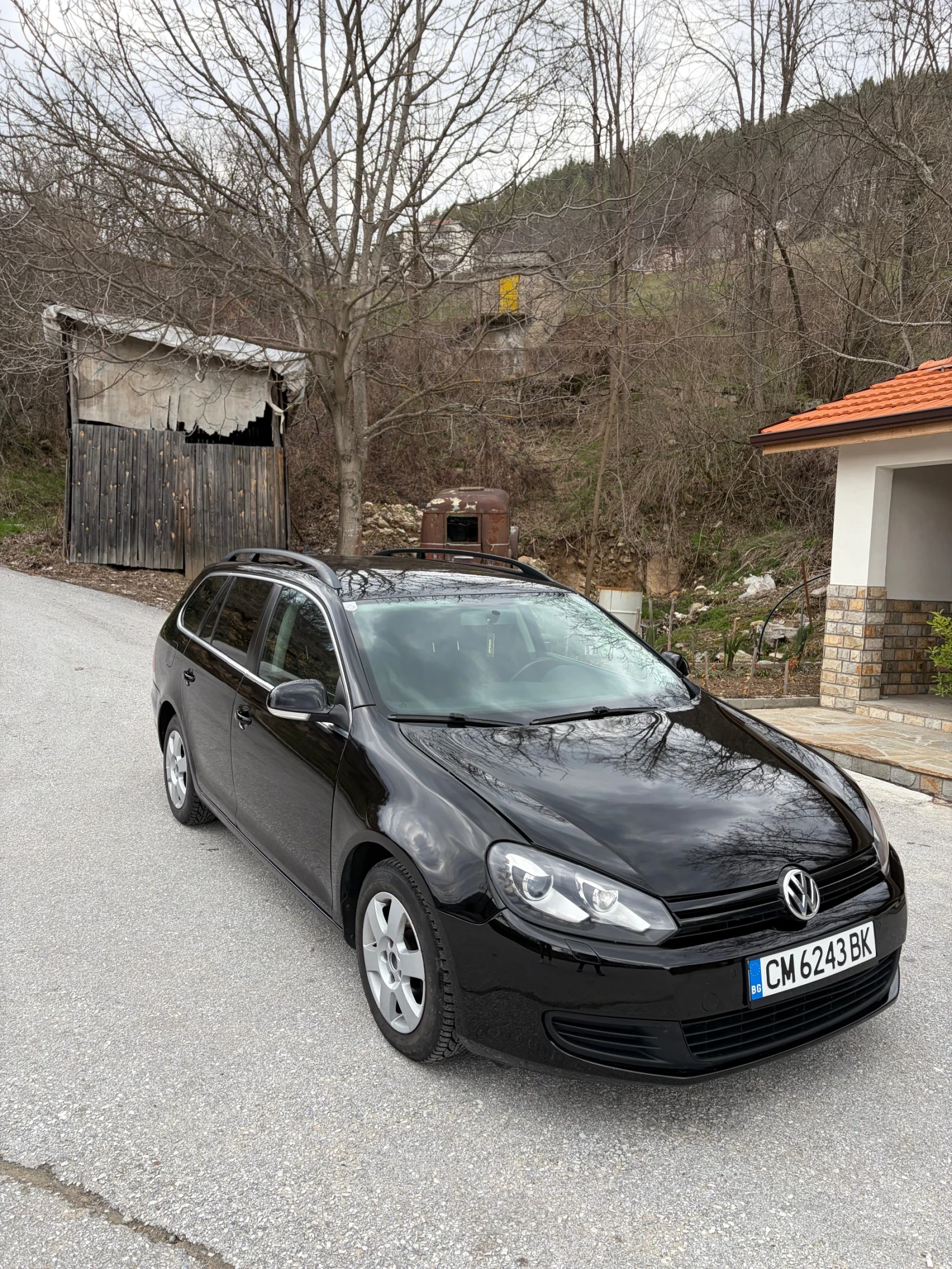 VW Golf Variant 1.6 tdi, снимка 3 - Автомобили и джипове - 55995618
