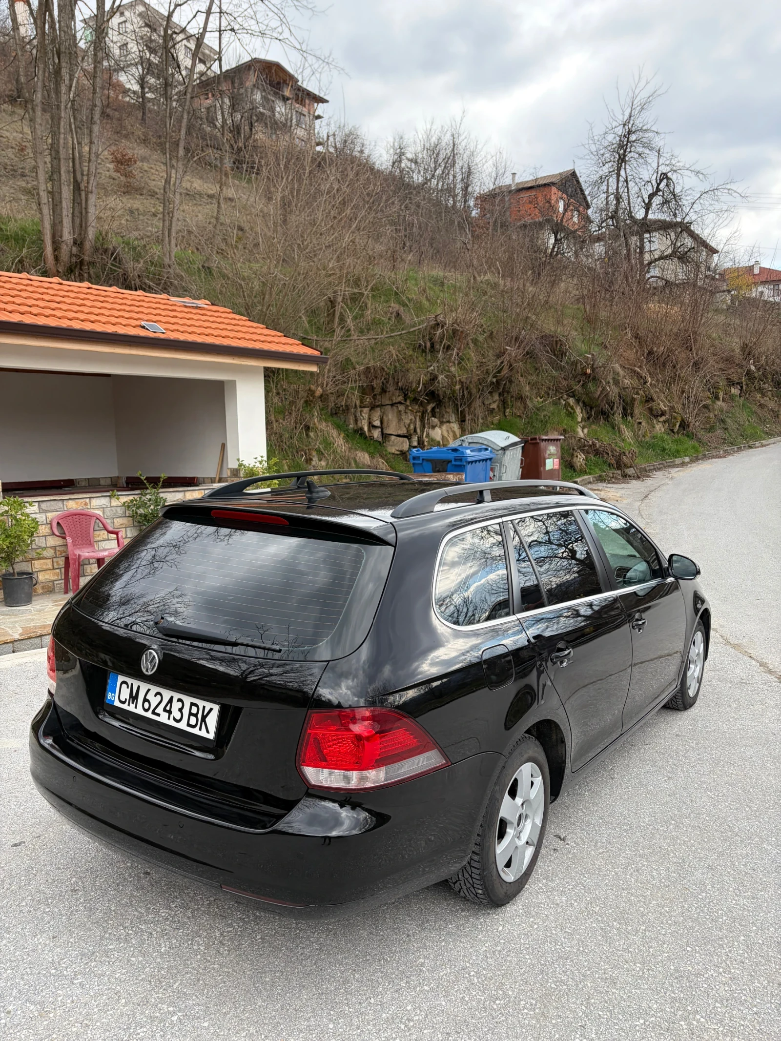 VW Golf Variant 1.6 tdi, снимка 5 - Автомобили и джипове - 55995618