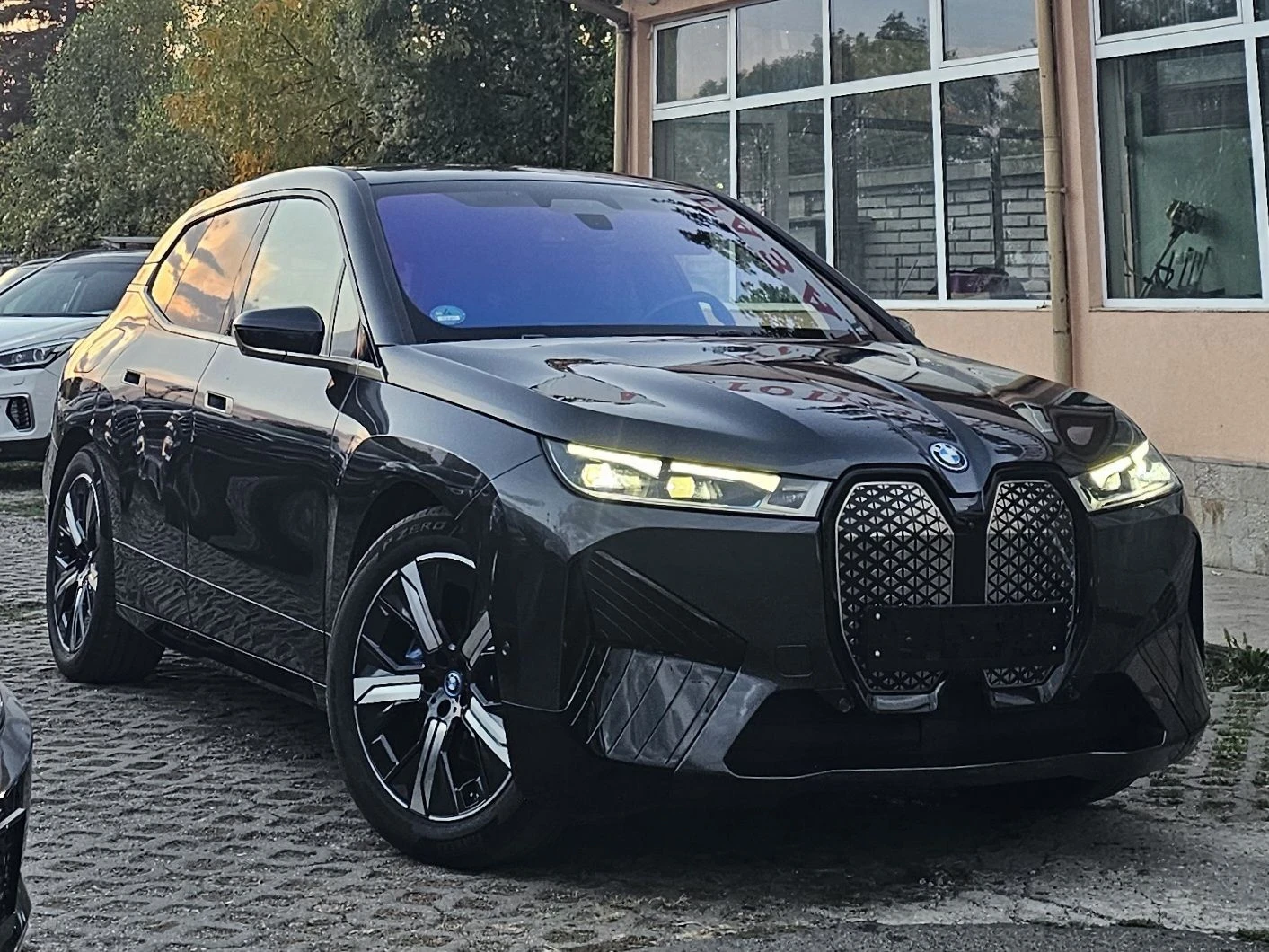 BMW iX xDrive40 M-Sport ����� 360  ������ ��������  | Mobile.bg � ����������� 3