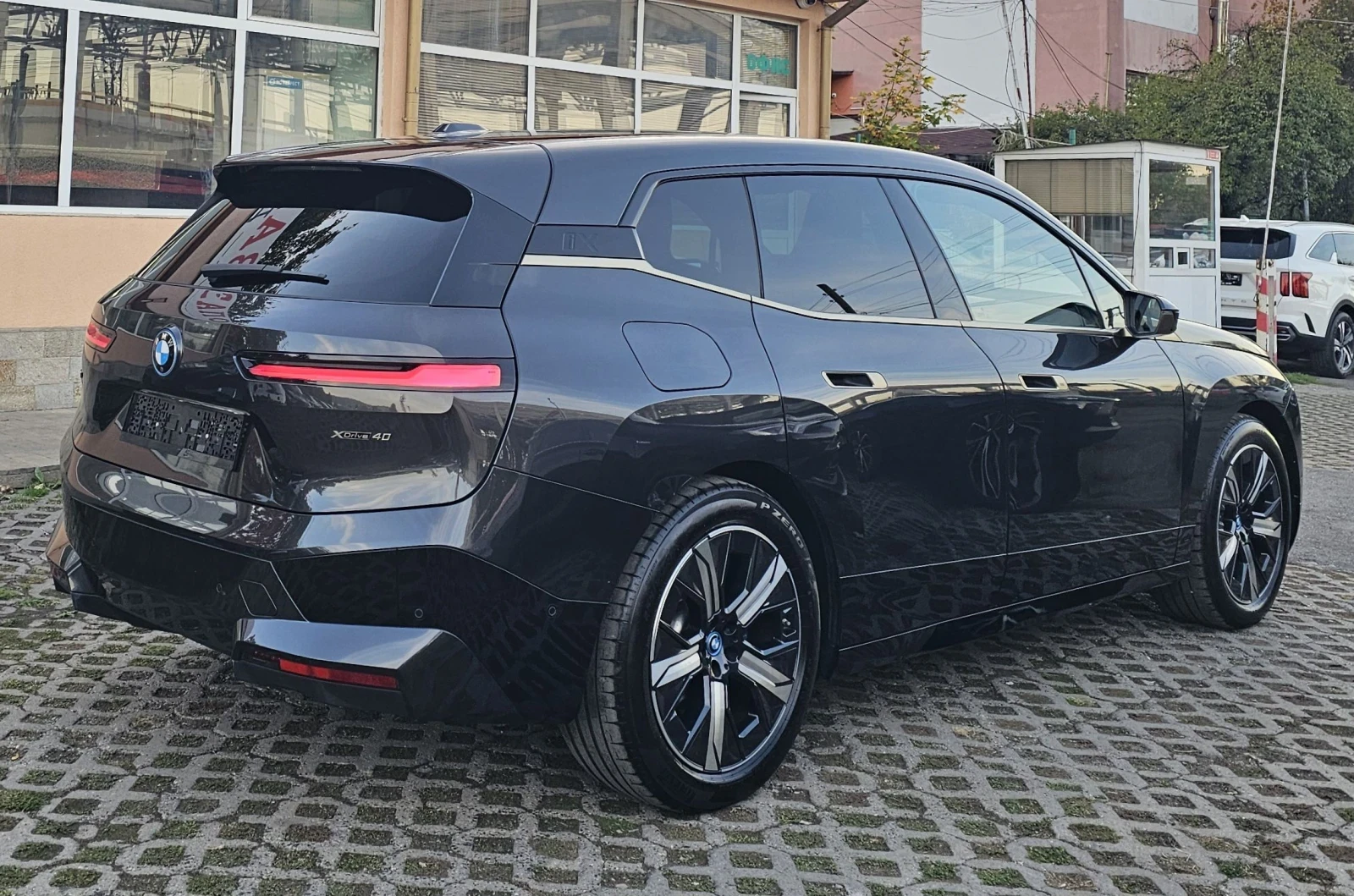 BMW iX xDrive40 M-Sport ����� 360  ������ ��������  | Mobile.bg � ����������� 6
