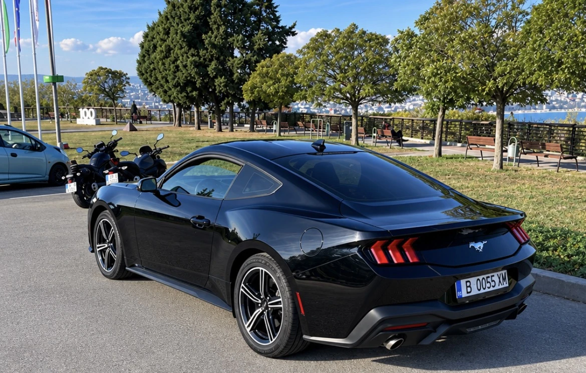 Ford Mustang 2.3 Ecoboost, снимка 5 - Автомобили и джипове - 56644422