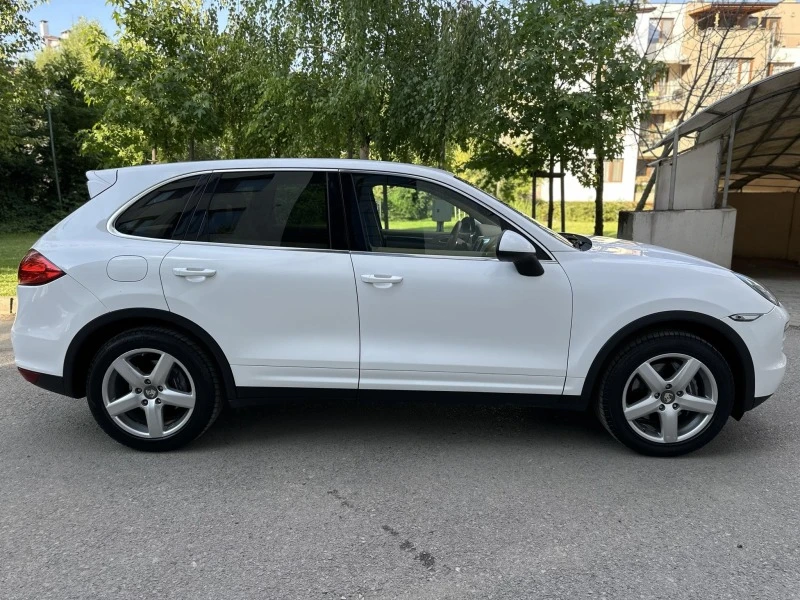 Porsche Cayenne 3.0d / ПАНОРАМА, снимка 8 - Автомобили и джипове - 46562982