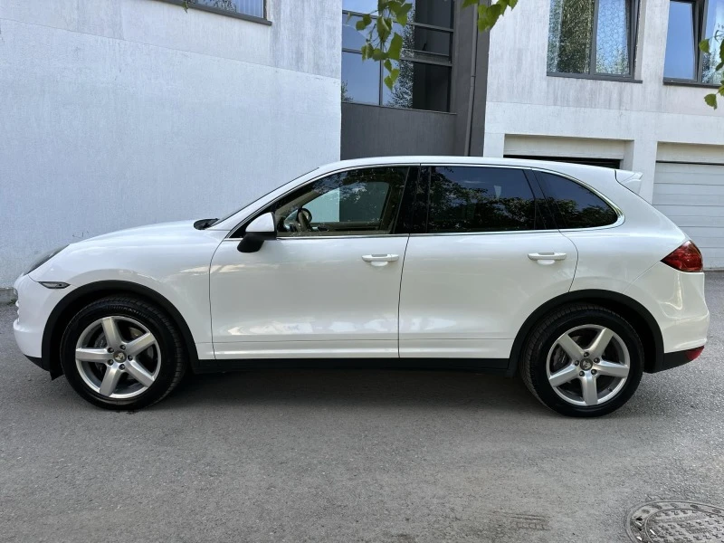 Porsche Cayenne 3.0d / ПАНОРАМА, снимка 4 - Автомобили и джипове - 46562982