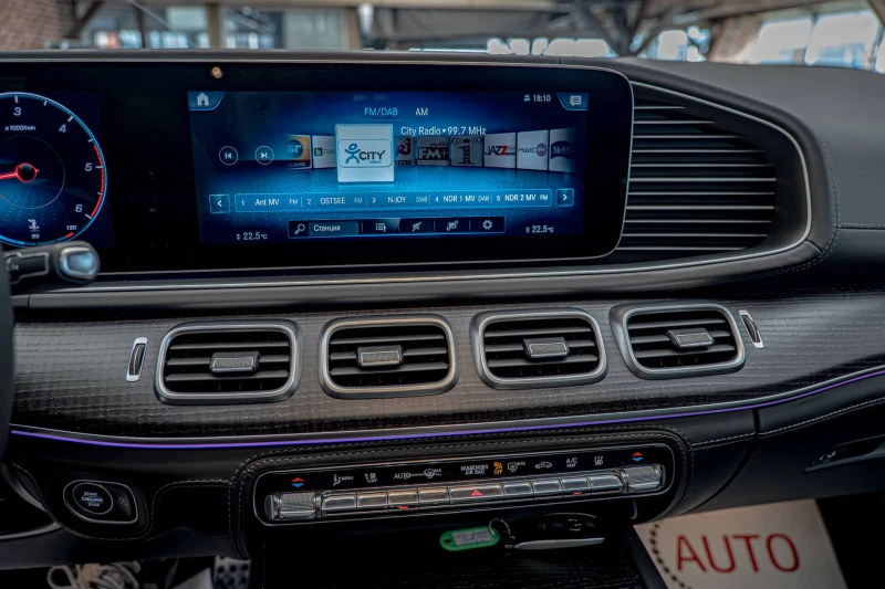 Mercedes-Benz GLS 400 AMG/6+ 1/Burmester/Обдухване/Панорама/Камера360, снимка 13 - Автомобили и джипове - 50368591