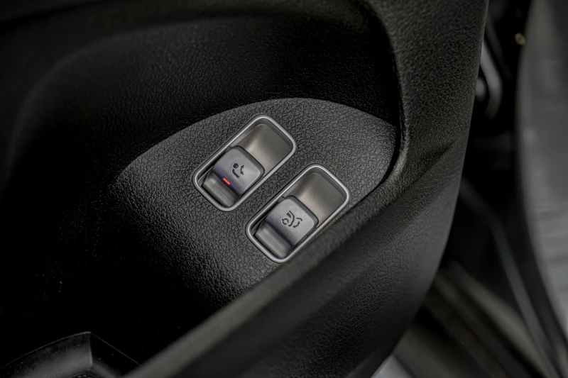 Mercedes-Benz GLS 400 AMG/6+ 1/Burmester/Обдухване/Панорама/Камера360, снимка 9 - Автомобили и джипове - 50368591