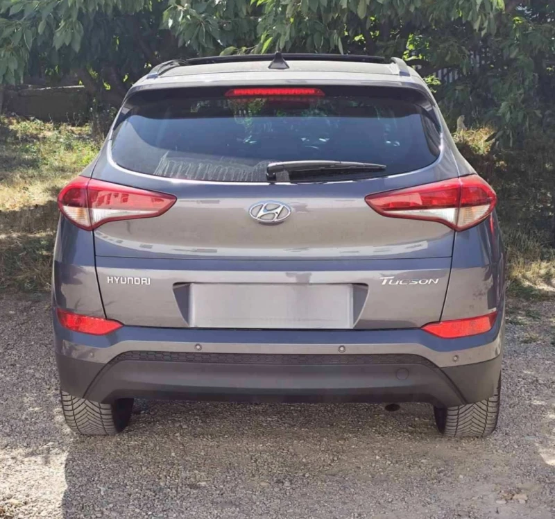 Hyundai Tucson Premium , снимка 2 - Автомобили и джипове - 52828928