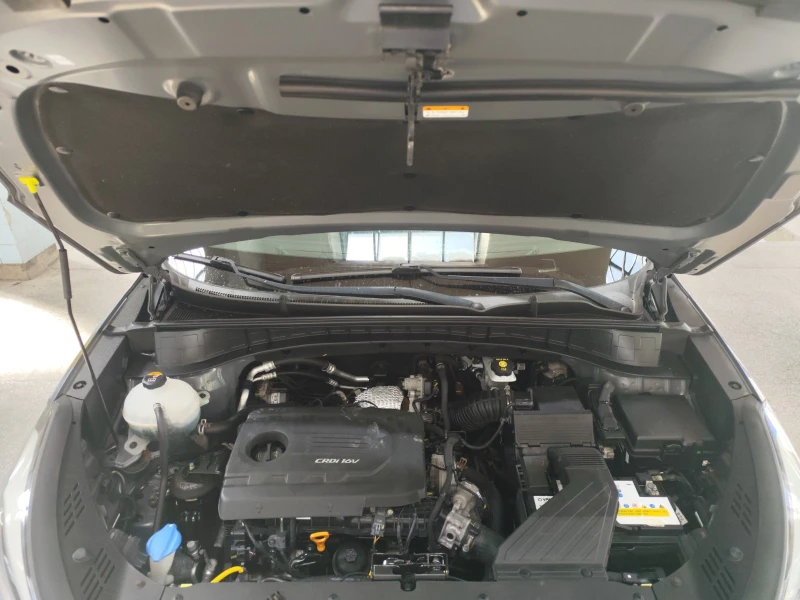 Hyundai Tucson Premium , снимка 10 - Автомобили и джипове - 52828928