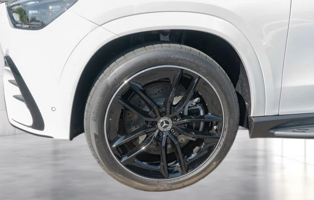 Mercedes-Benz GLE 580 4Matic = AMG Line = Premium Plus Гаранция - изображение 4