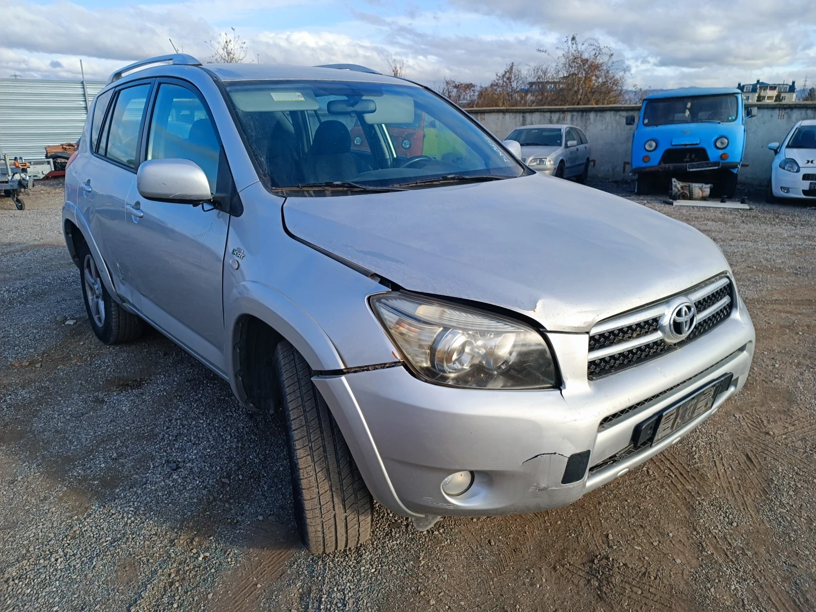 Toyota Rav4 2.2D-CAT  - изображение 3