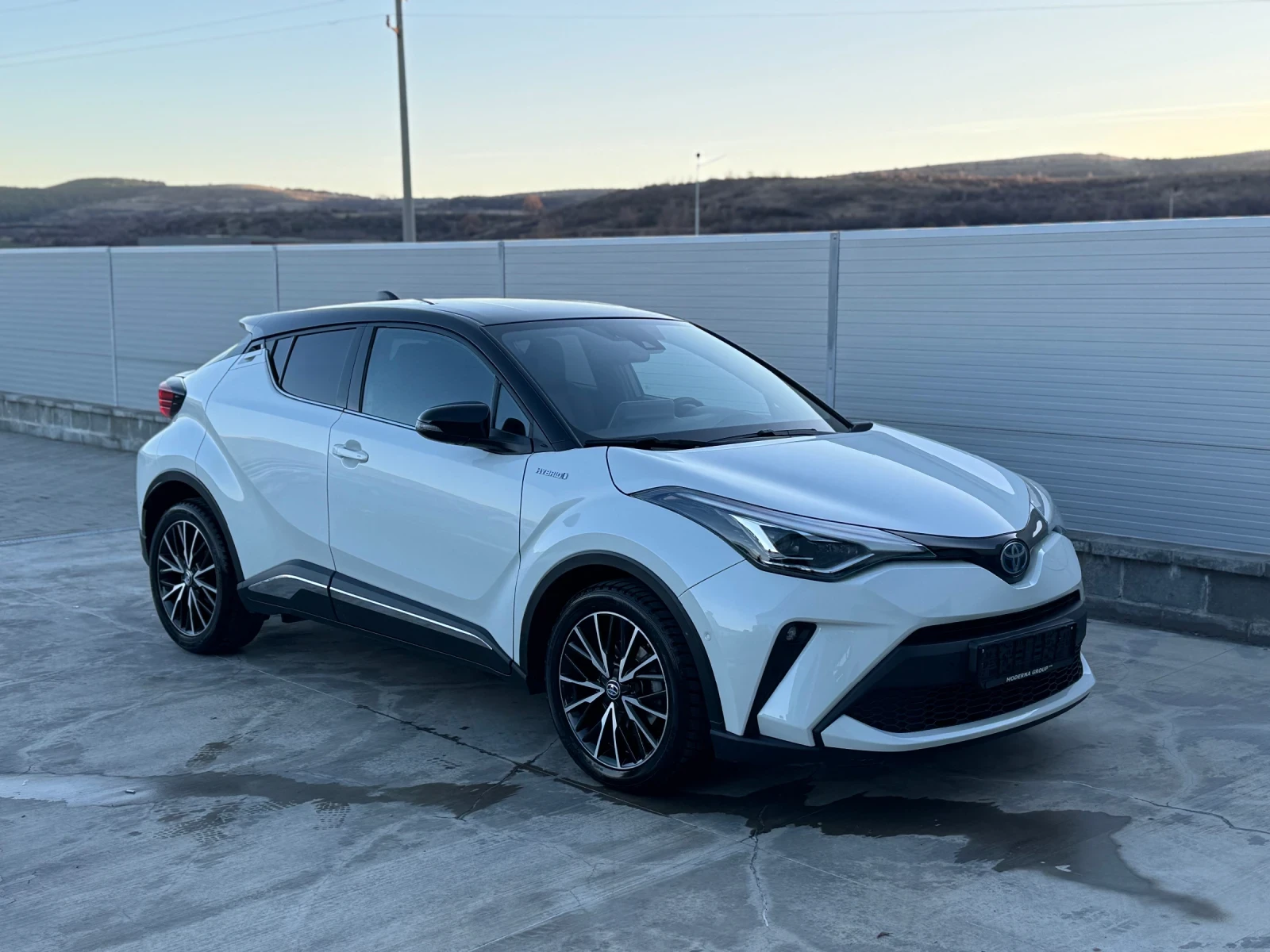 Toyota C-HR 1.8 HYBRID EXCLUSIVE!JBL-sound! FULL TOP!!!! - изображение 3