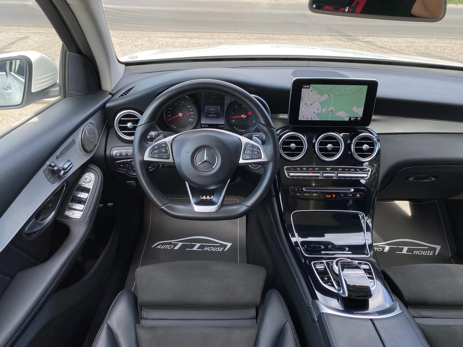 Mercedes-Benz GLC 350 AMG* 9G* Pano* Head UP* Distronic* Key GO* FULL*  | Mobile.bg   11