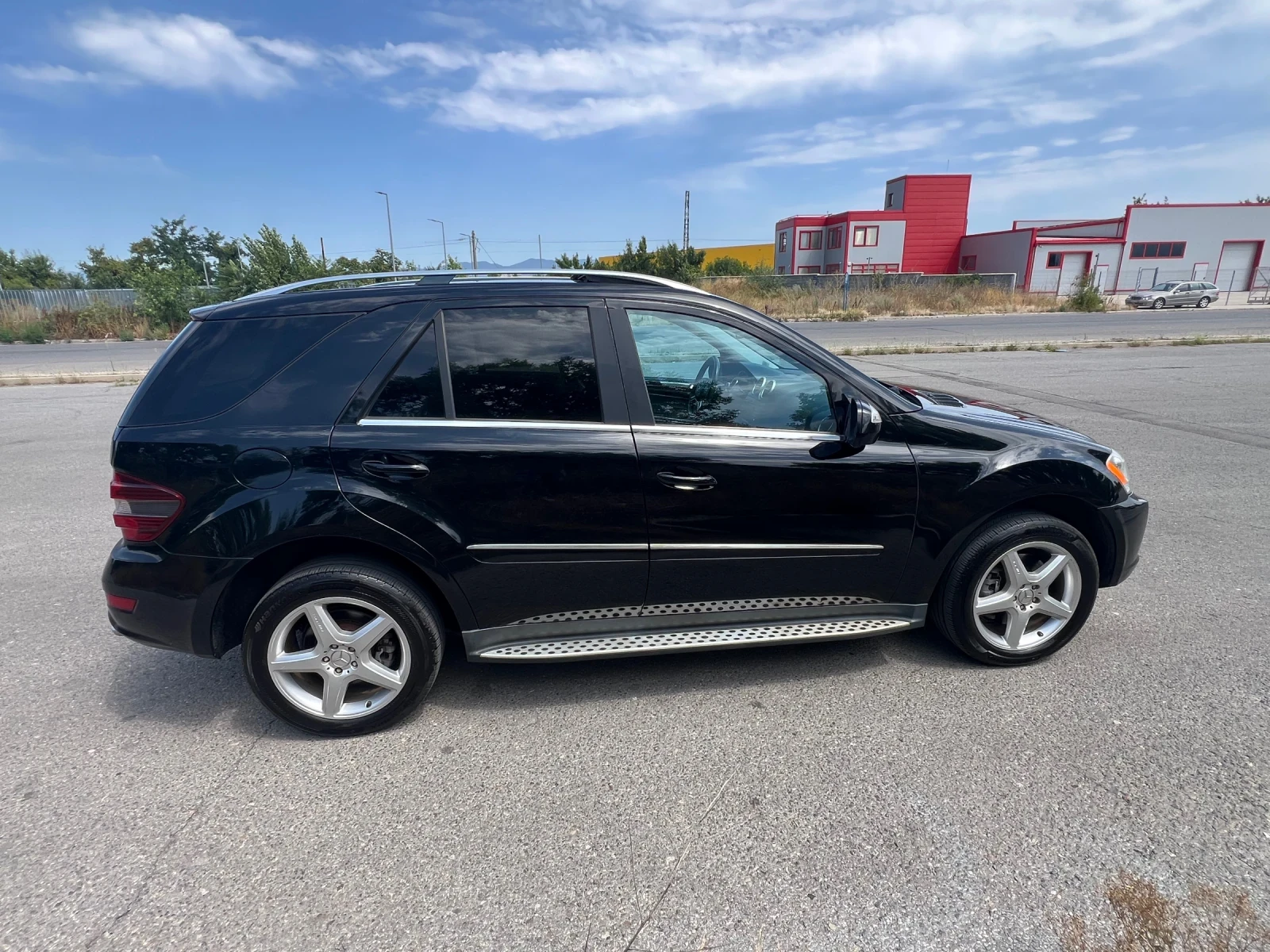 Mercedes-Benz ML 500 ML550 Facelift AMG - изображение 7
