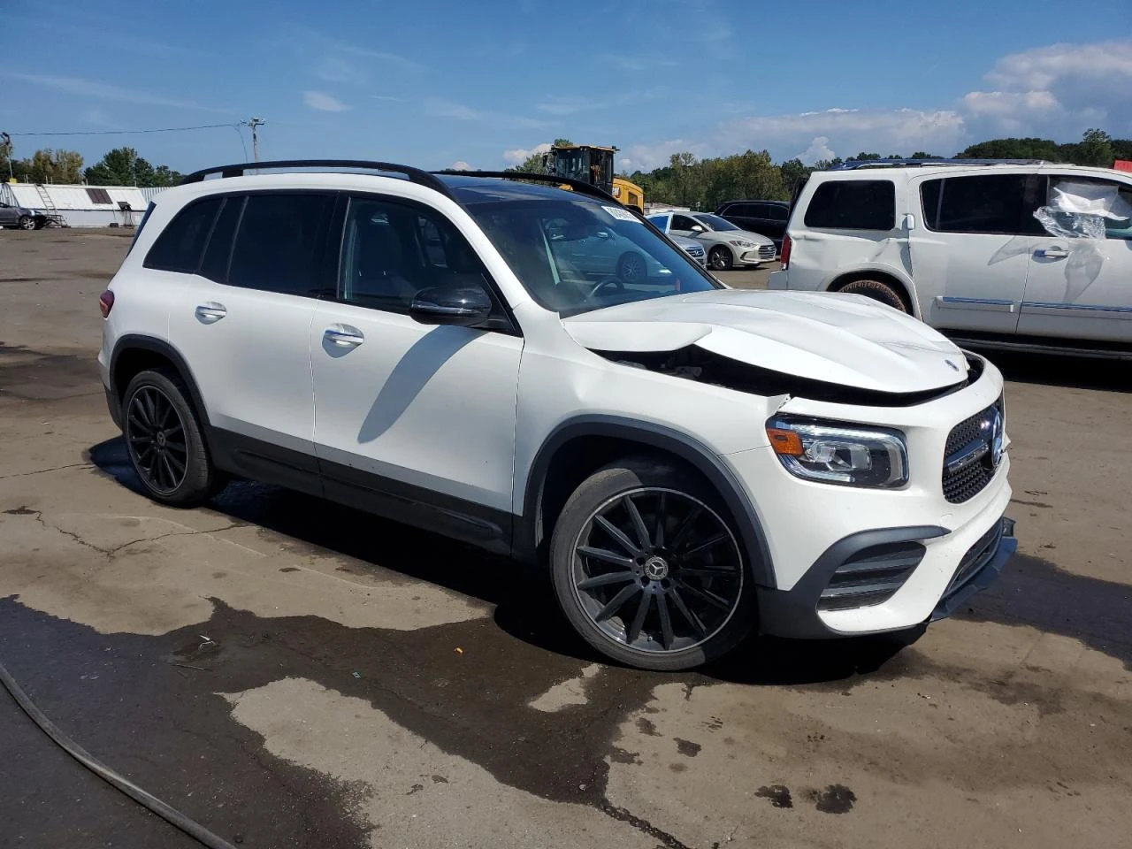 Mercedes-Benz GLB 250 4MATIC - изображение 4