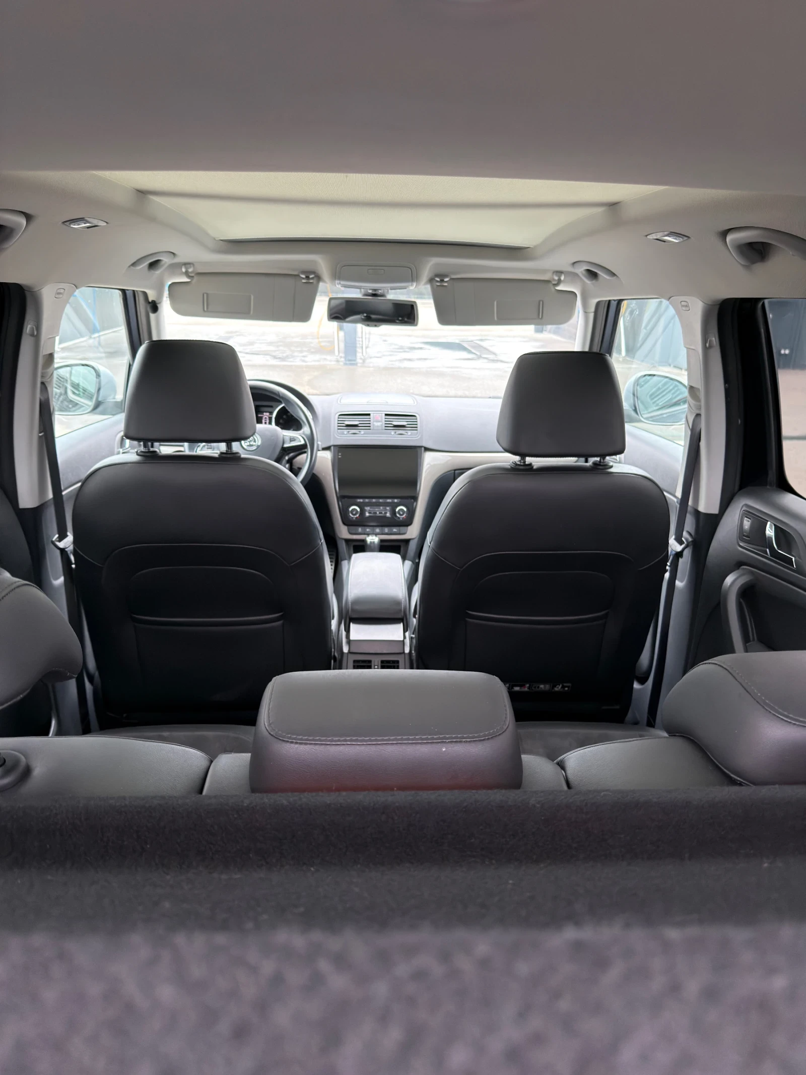 Skoda Yeti 2, 0 TDI 4x4, снимка 13 - Автомобили и джипове - 53906398