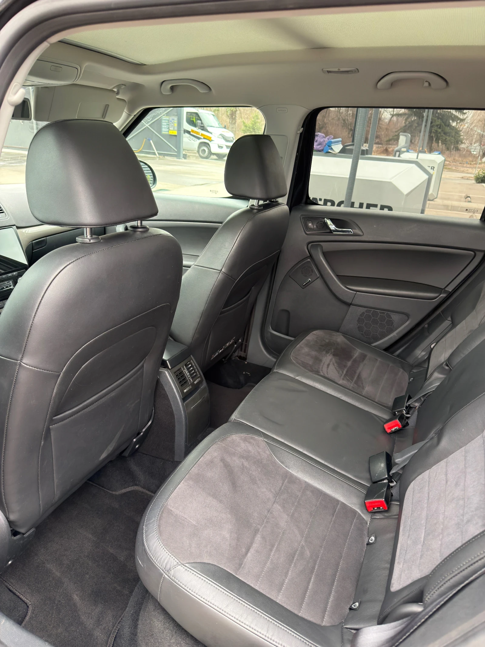 Skoda Yeti 2, 0 TDI 4x4, снимка 12 - Автомобили и джипове - 53906398