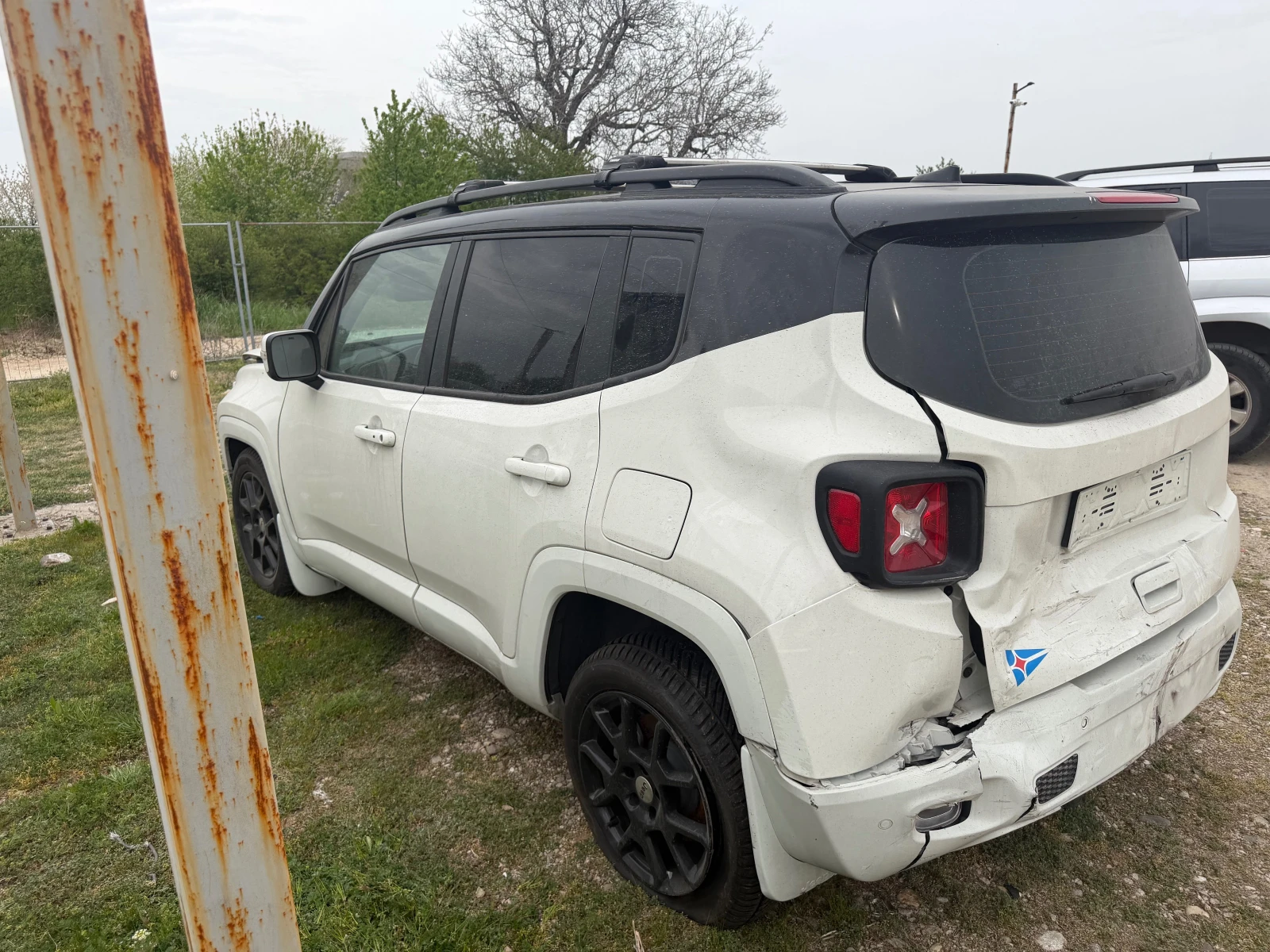 Jeep Renegade 1.3, снимка 2 - Автомобили и джипове - 54219330