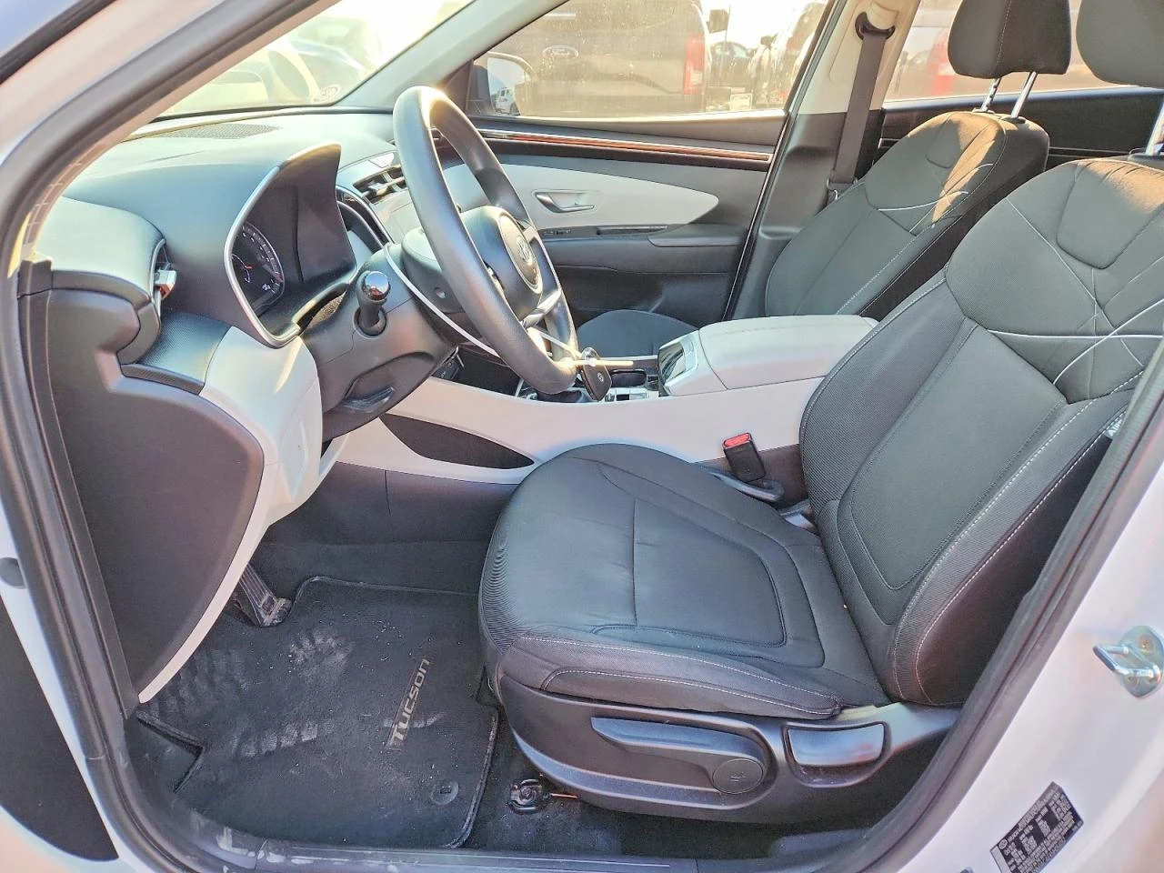 Hyundai Tucson Se, снимка 7 - Автомобили и джипове - 54289766