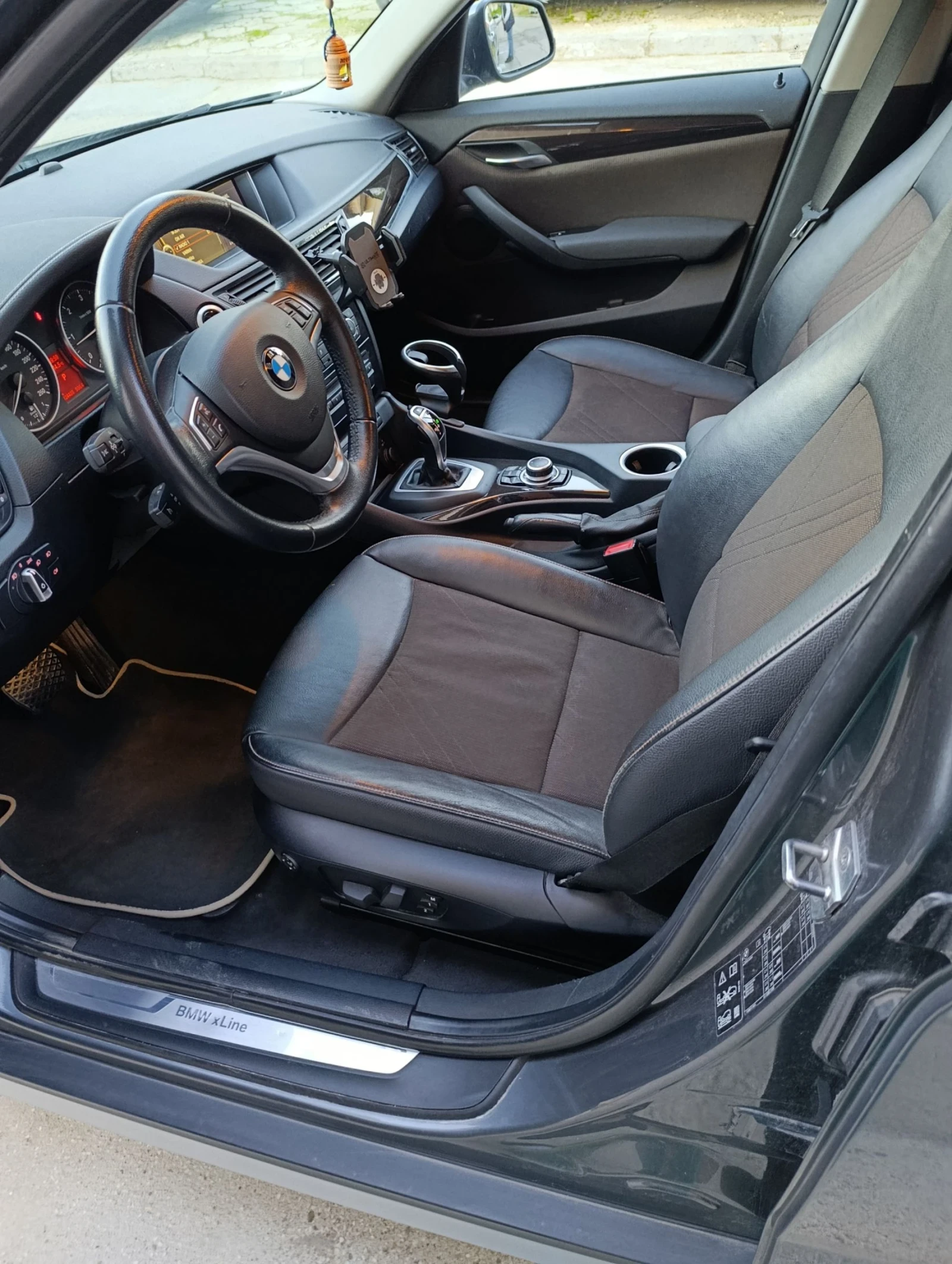 BMW X1, снимка 10 - Автомобили и джипове - 54439306
