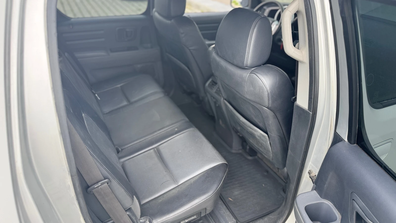 Honda Ridgeline, снимка 10 - Автомобили и джипове - 54593264