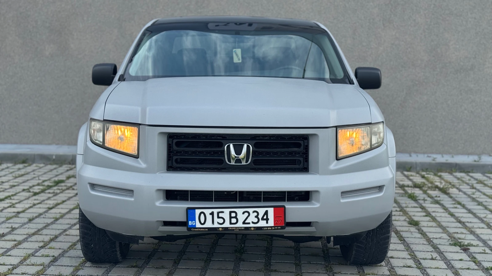 Honda Ridgeline, снимка 2 - Автомобили и джипове - 54593264