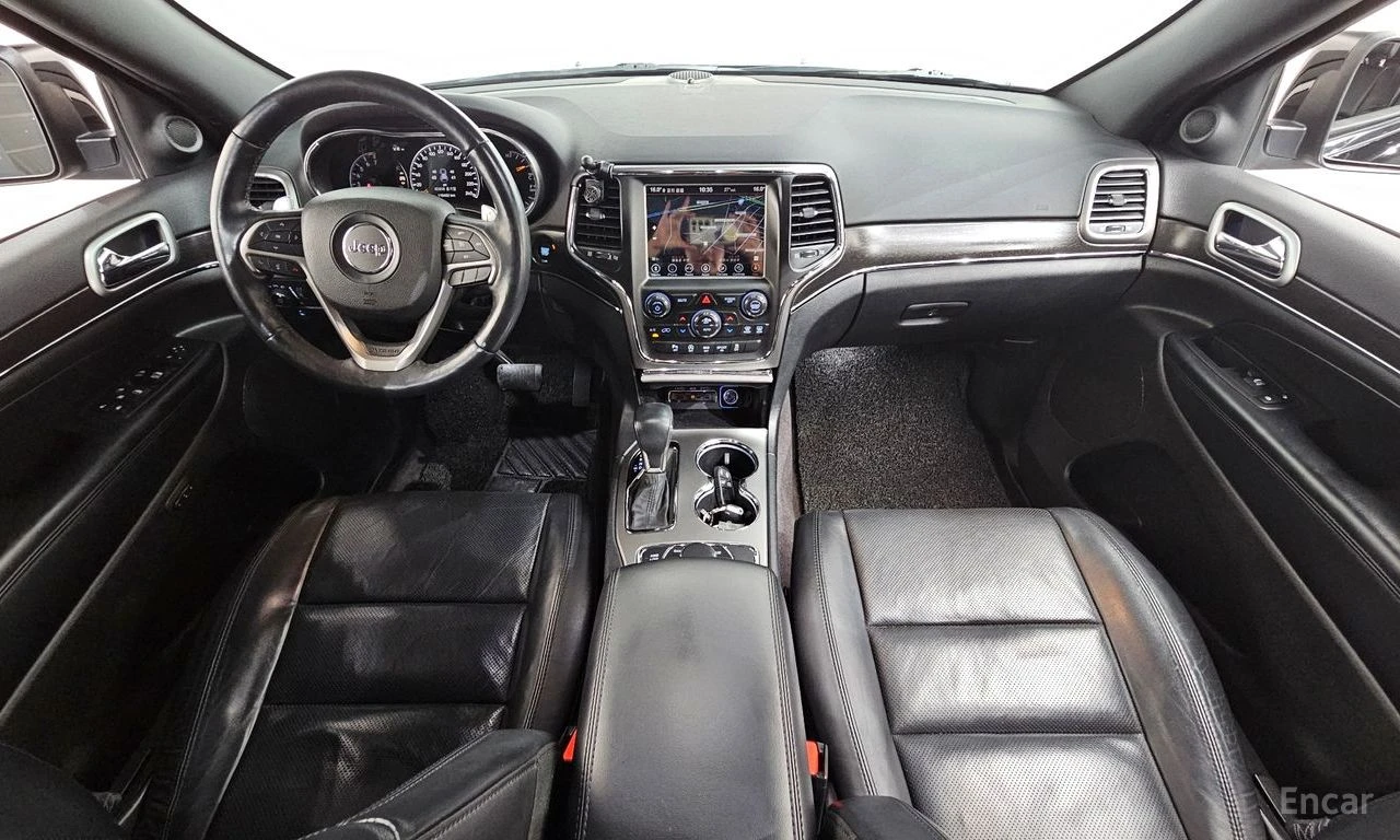Jeep Grand cherokee 3.6* V6* 8ZF* ПОДГРЕВ* ОБДУХВАНЕ* КАМЕРА* КЕЙЛЕС* , снимка 5 - Автомобили и джипове - 54916839