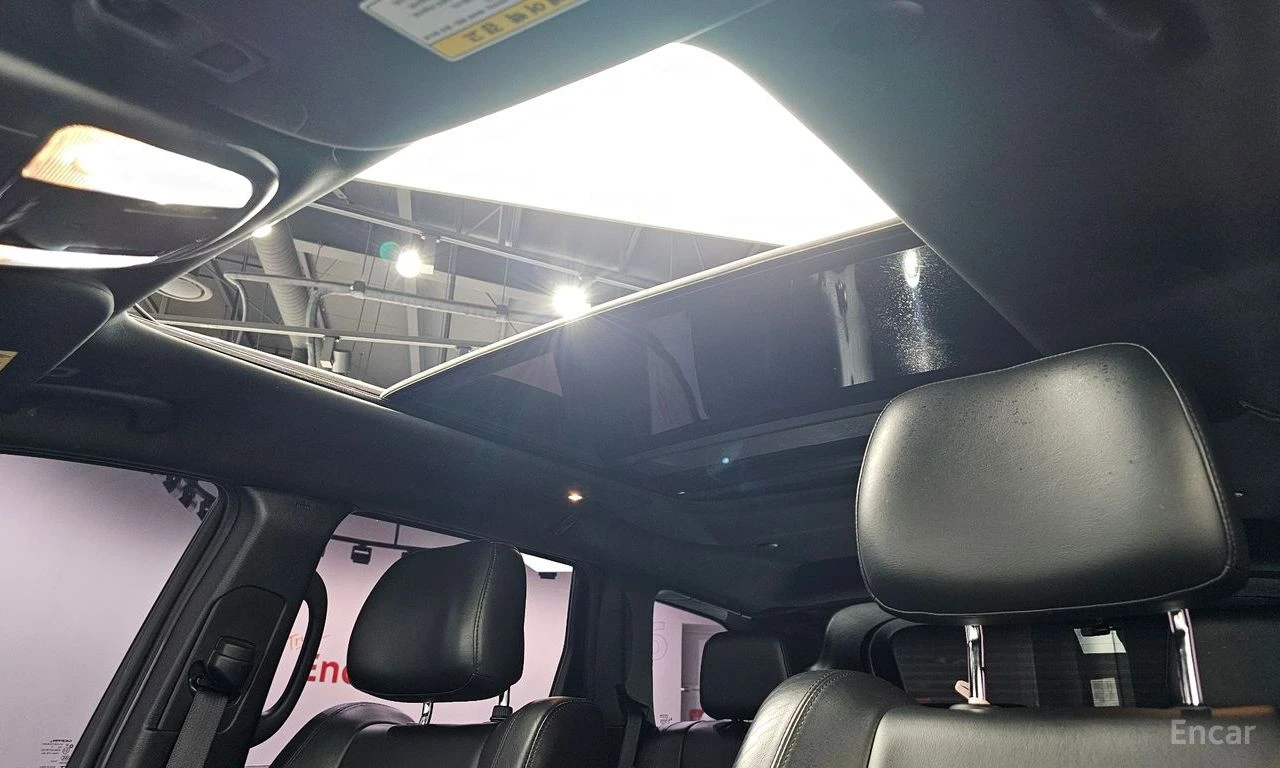 Jeep Grand cherokee 3.6* V6* 8ZF* ПОДГРЕВ* ОБДУХВАНЕ* КАМЕРА* КЕЙЛЕС* , снимка 14 - Автомобили и джипове - 54916839