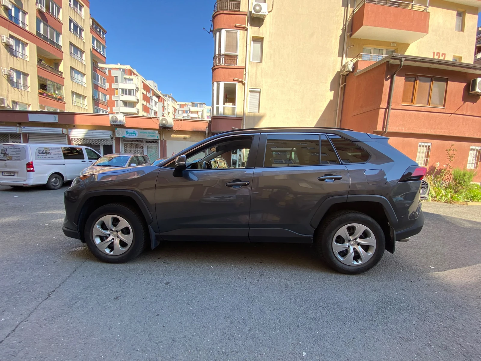 Toyota Rav4 2.5i, снимка 6 - Автомобили и джипове - 55248299