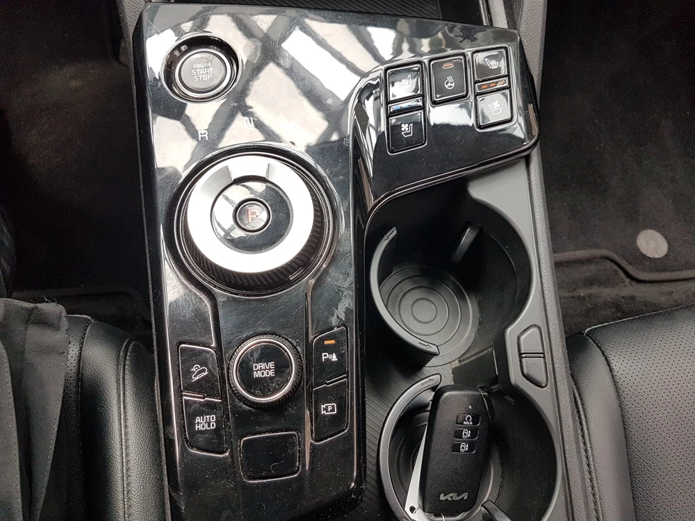 Kia Sportage SIGNITURE, снимка 11 - Автомобили и джипове - 55408049