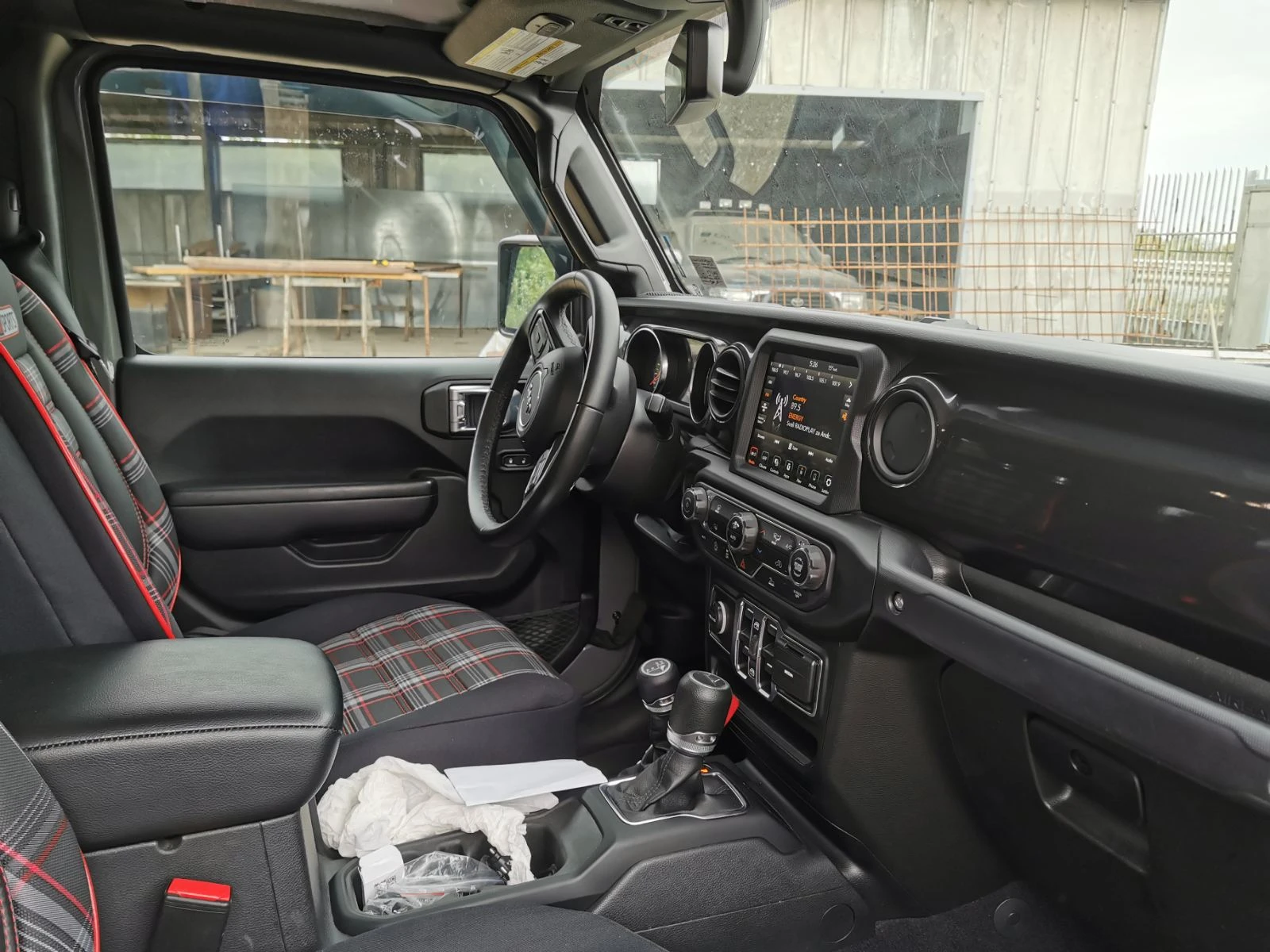Jeep Gladiator, снимка 13 - Автомобили и джипове - 55671804