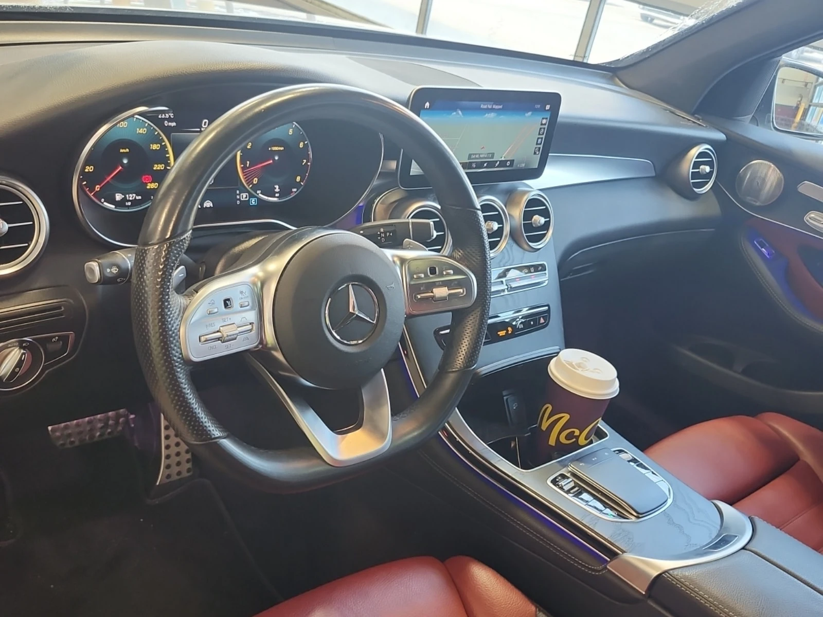 Mercedes-Benz GLC * 300 * CARFAX * БЕЗ ПЪРВОНАЧАЛНА ВНОСКА, снимка 10 - Автомобили и джипове - 55888544