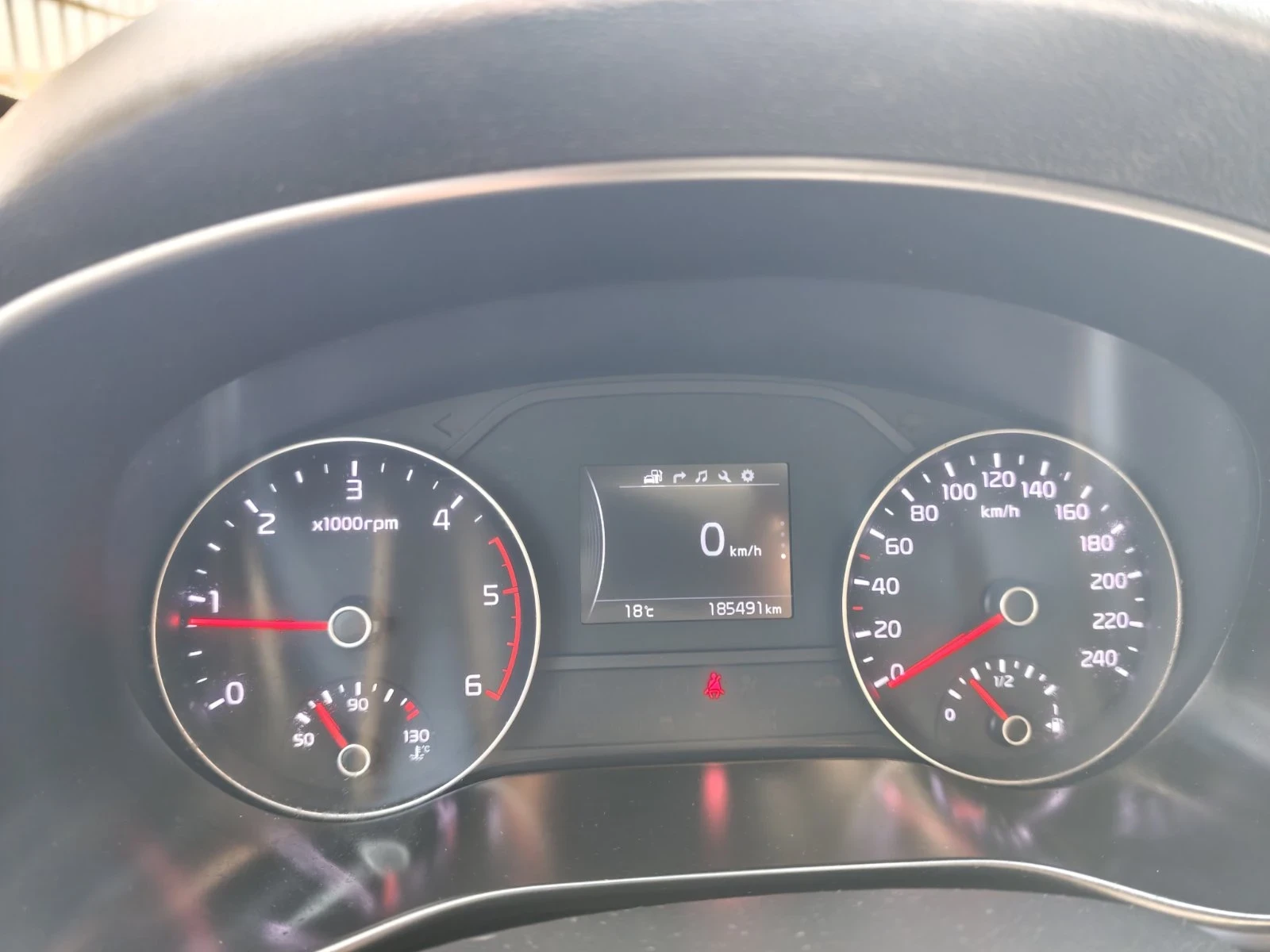 Kia Sportage 1.7 CRDI, 116 к.с. Навигация, История, снимка 14 - Автомобили и джипове - 56128242
