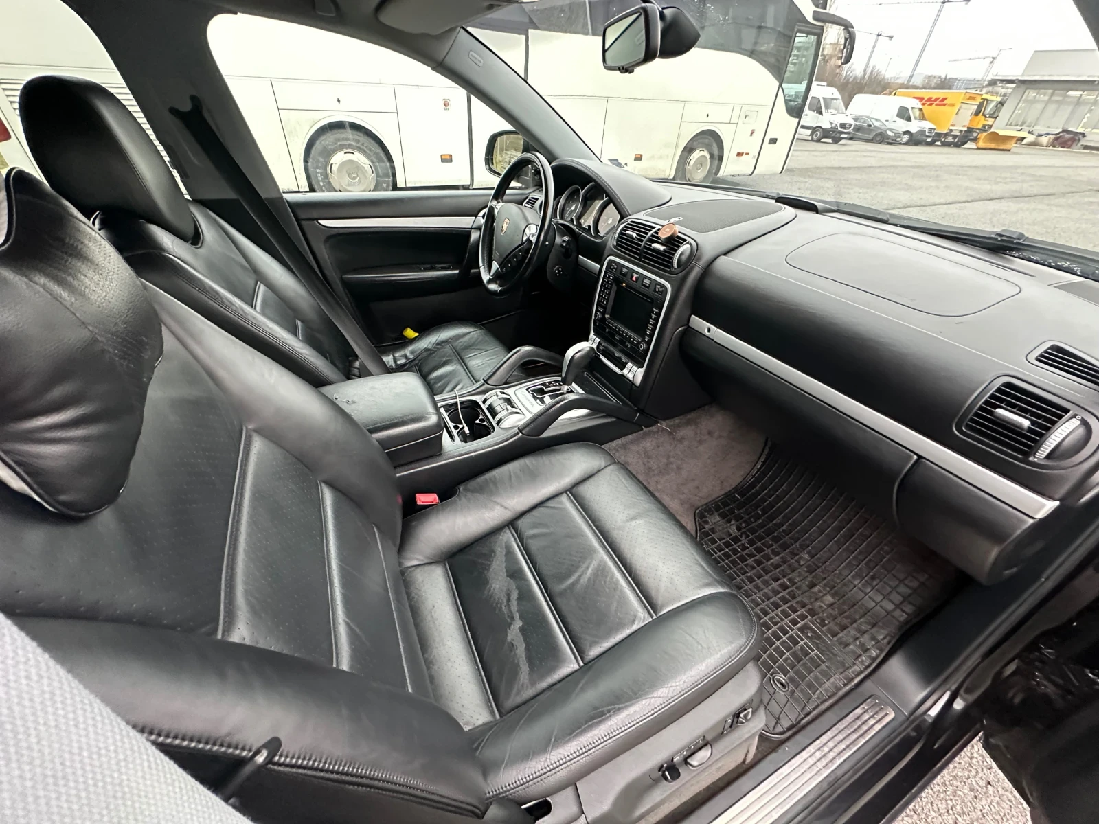 Porsche Cayenne 4.5 turbo, снимка 11 - Автомобили и джипове - 56202432