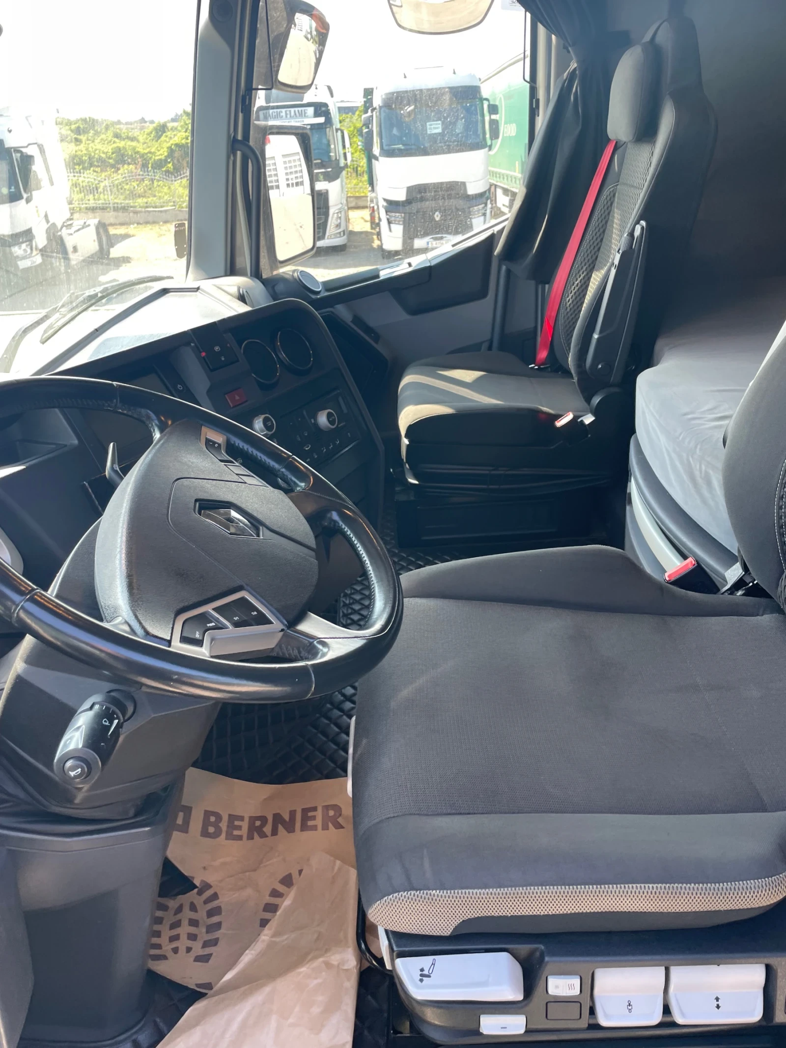 Renault T 520 HIGH - изображение 6