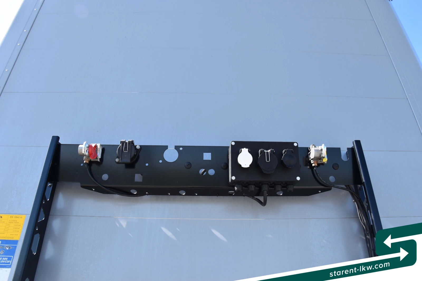 Полуремарке Koegel TR26145, снимка 17 - Ремаркета - 54354822