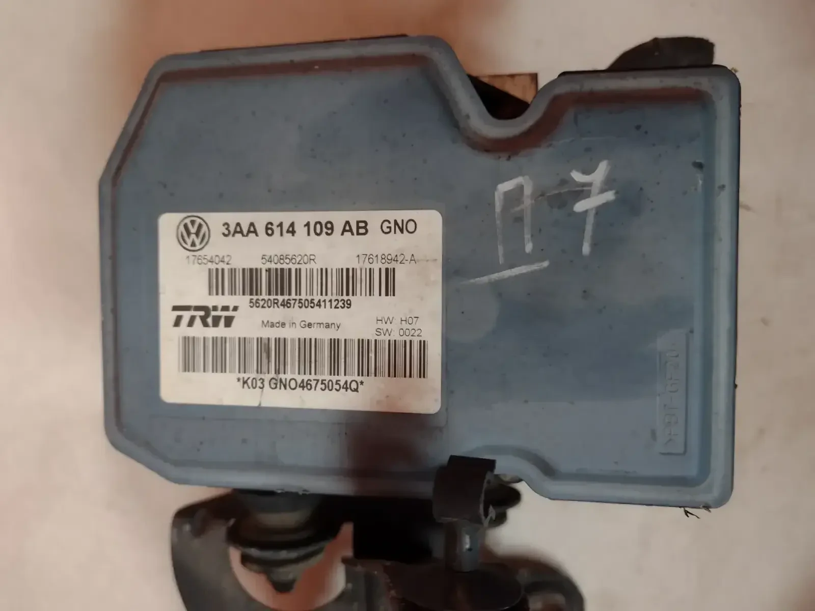 3AA 614 109 AB  3AA614109AB  ABS    VW PASSAT B7 2.0 TDI 17654042  14176990211 | Mobile.bg   1