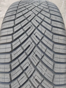 Гуми Всесезонни 235/45R20, снимка 1