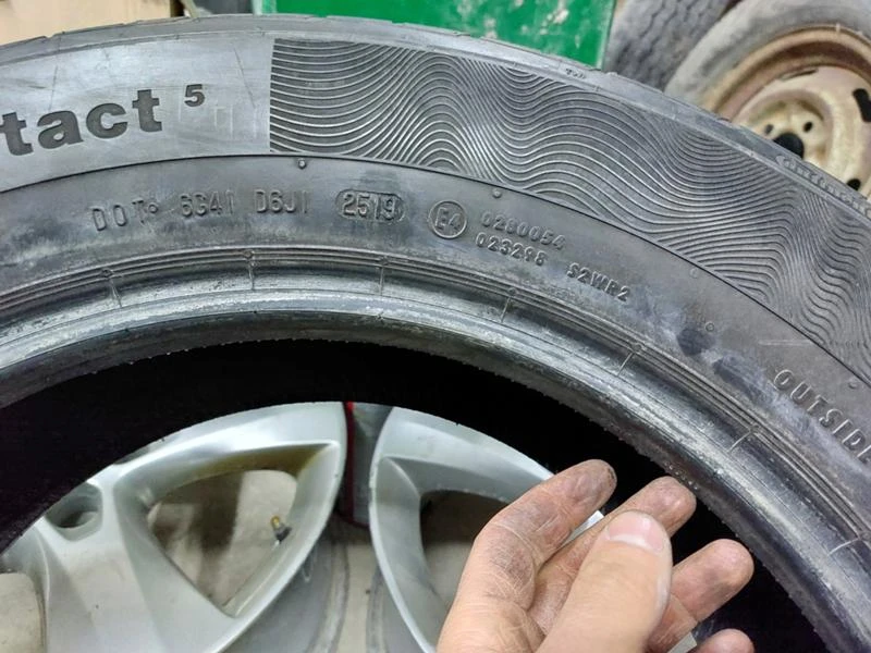 Гуми Летни 225/60R17, снимка 9 - Гуми и джанти - 36288090