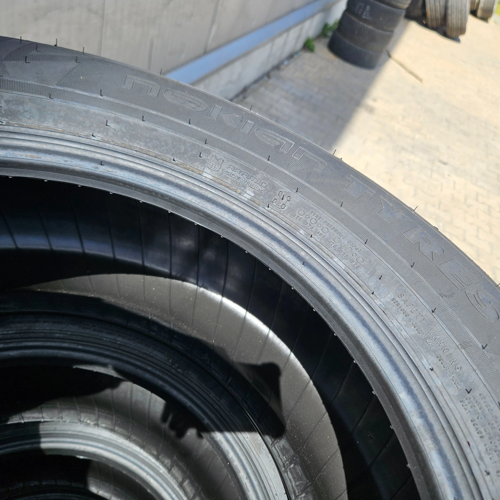 Гуми Летни 235/65R16, снимка 9 - Гуми и джанти - 54785568