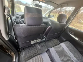 Toyota Corolla verso, снимка 7