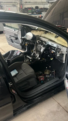 VW Golf 1.4 170 Сменени вериги, ново турбо, снимка 8
