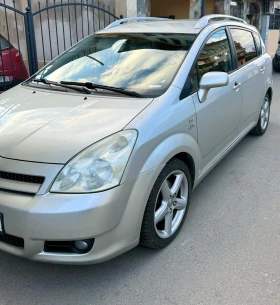 Toyota Corolla verso, снимка 1