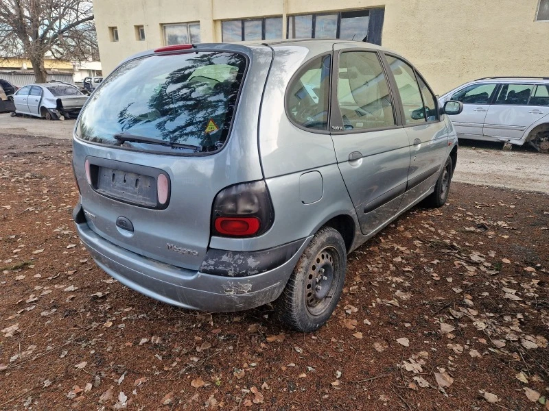 Renault Scenic 1.6 90к.с., снимка 5 - Автомобили и джипове - 43505463