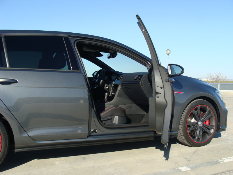 VW Golf GTI Performance , снимка 7 - Автомобили и джипове - 43561596