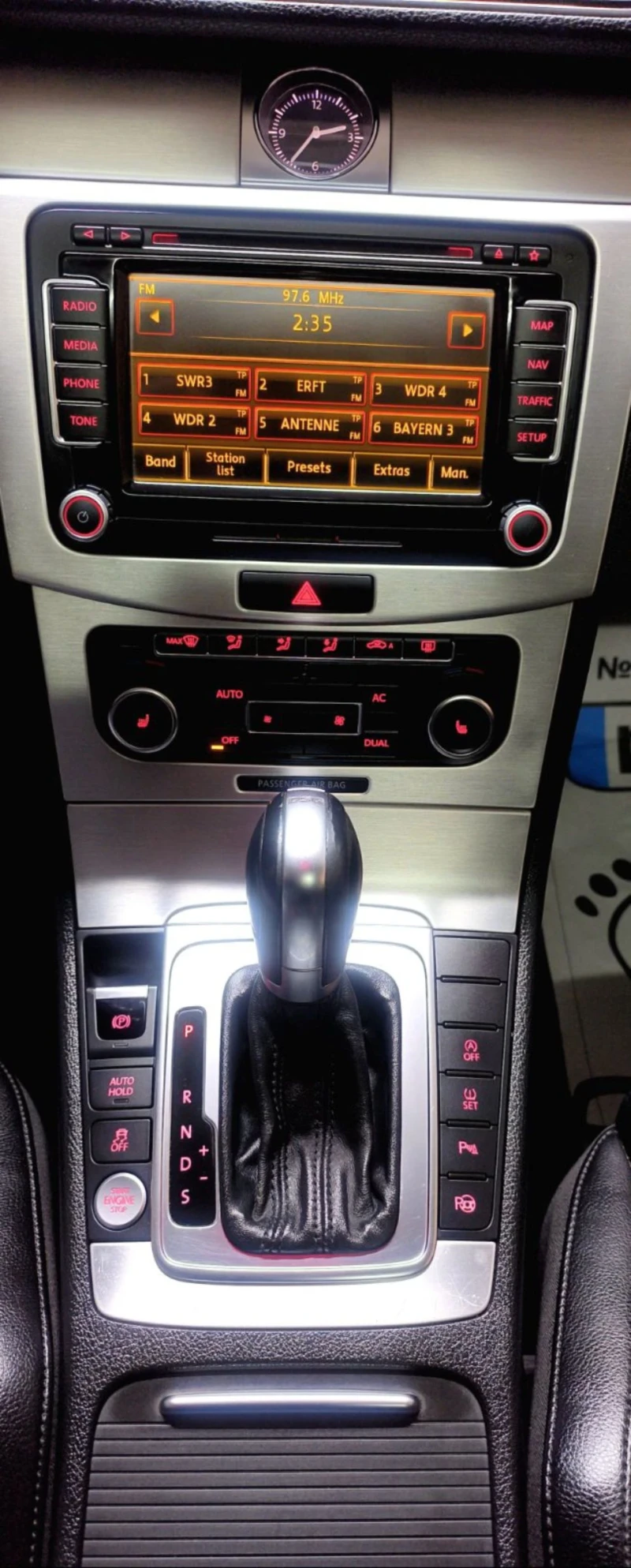 VW Passat 2.0 TDI 170K.C HIGHLINE ПАНОРАМА КЕЙЛЕС ДИСТРОНИК , снимка 14 - Автомобили и джипове - 52728666