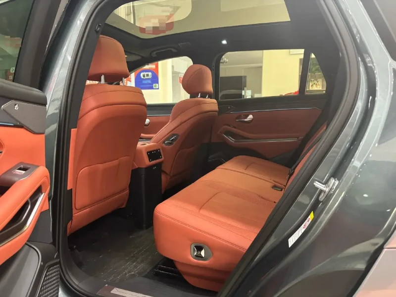 BYD Tang L 2025 Model EV 492 km, снимка 12 - Автомобили и джипове - 52861609