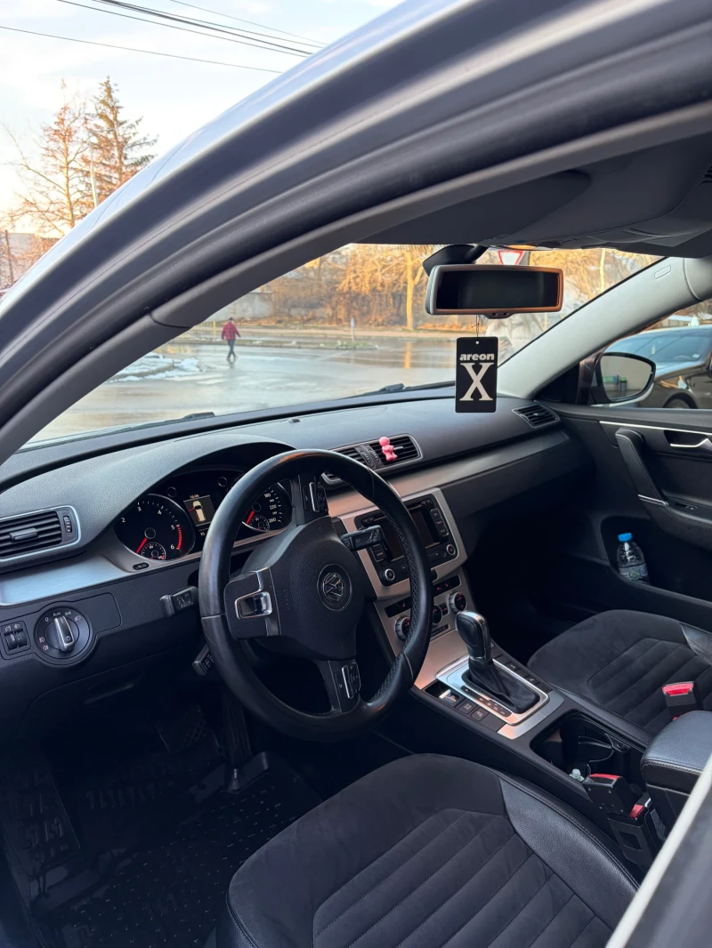 VW Passat, снимка 14 - Автомобили и джипове - 53113897