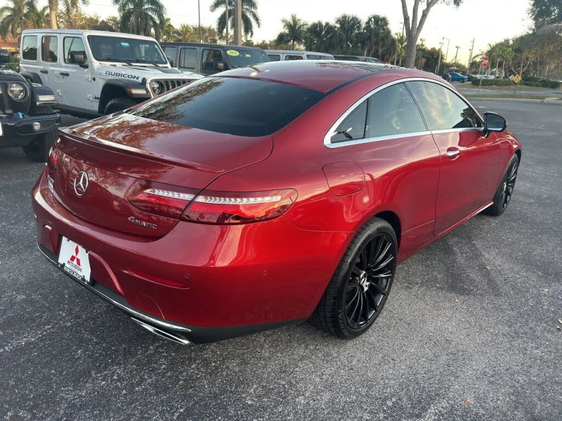 Mercedes-Benz E 400 E-COUPE!RED-METALIC!* АвтоКредит* Цена до БГ* , снимка 3 - Автомобили и джипове - 53326658