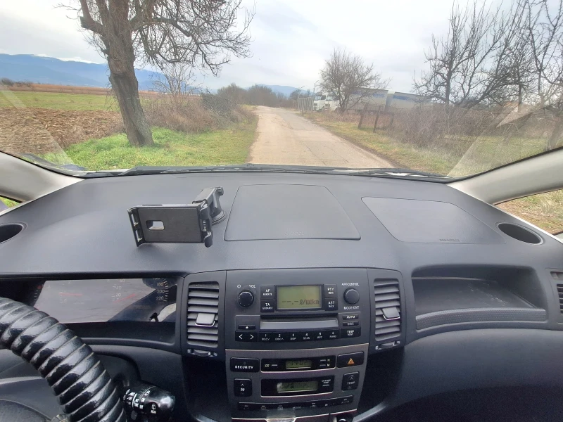 Toyota Corolla verso, снимка 6 - Автомобили и джипове - 53485230