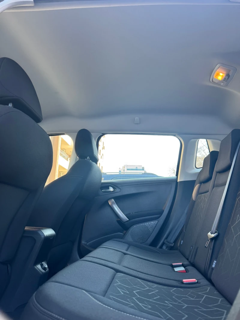 Peugeot 2008 1.6, снимка 5 - Автомобили и джипове - 53593795