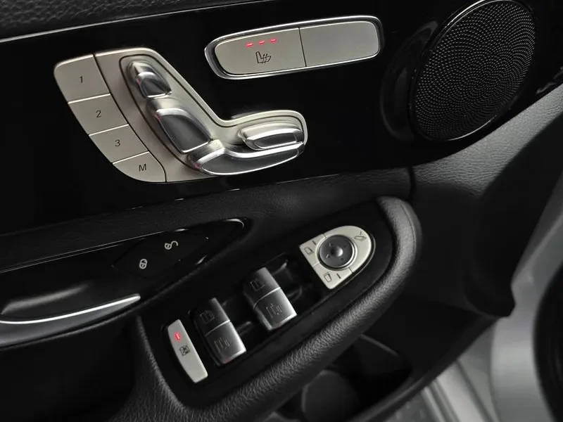 Mercedes-Benz C 200 2.0, снимка 17 - Автомобили и джипове - 54278062